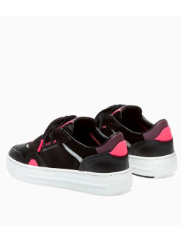 Sneakers Low Top Off Court Black - Crime London