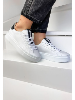 Sneakers WEIGHTLESS LOW TOP White - Crime London